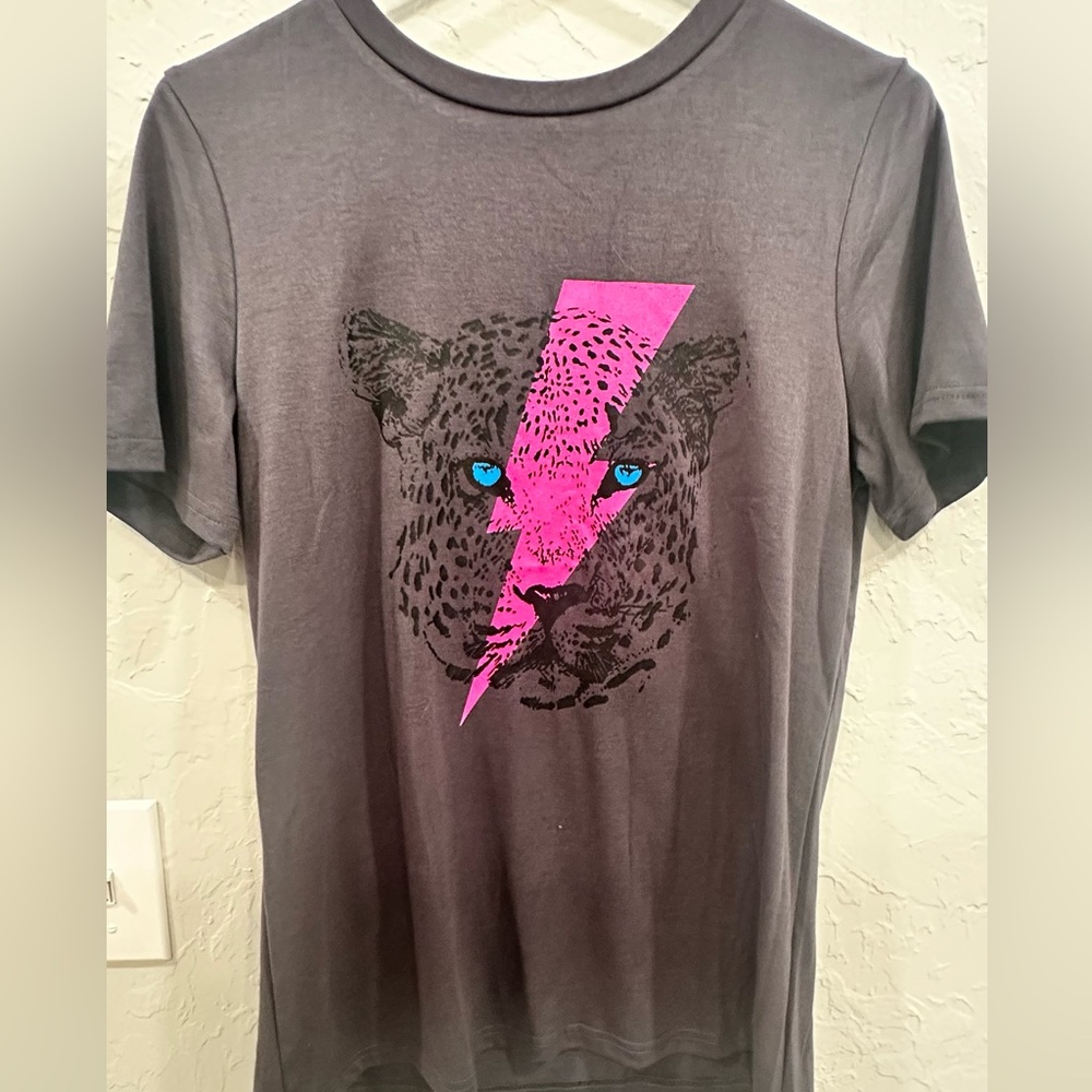 Amazon Dark Grey leopard shirt